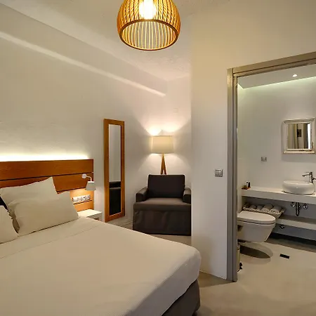 阿克缇奥内罗帐篷营地 4*