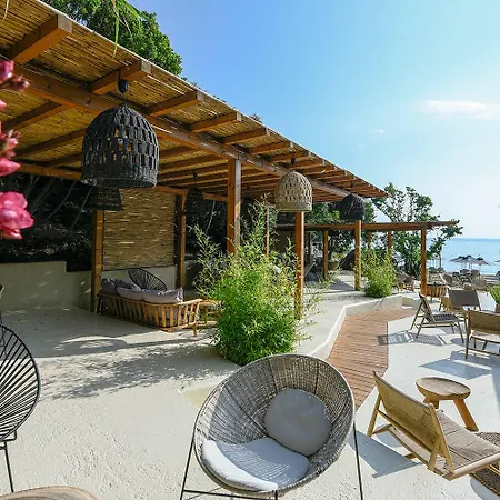 Akti Oneirou Camping And Bungalows 4*